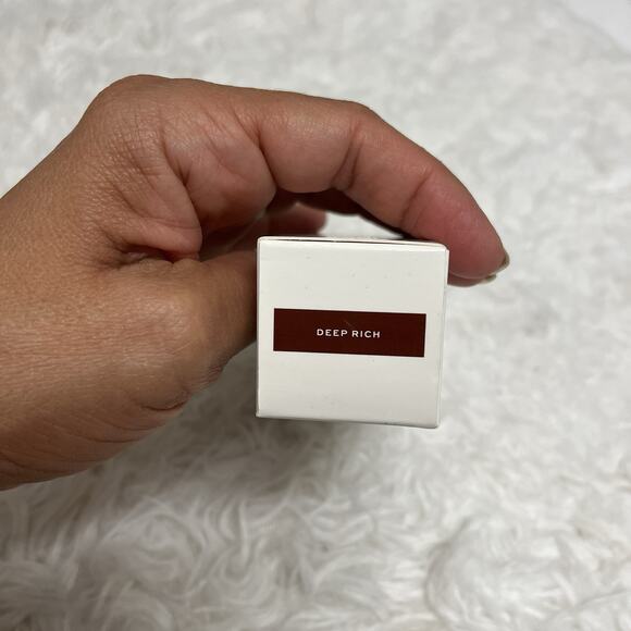 Jaclyn Cosmetics Skin Perfecting Blurring Tint Deep Rich sheer coverage - Picture 4 of 6